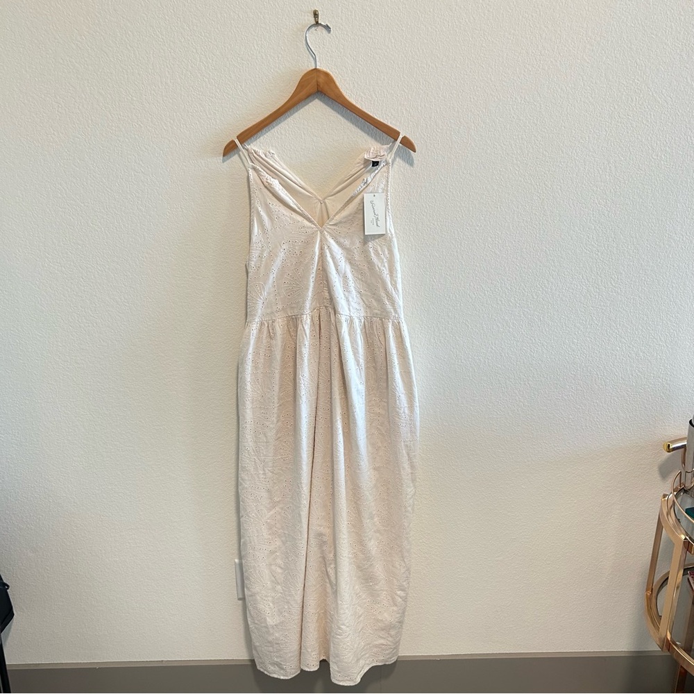NWT Universal Thread Cream Midi Dress Seashell Beach / Stitched